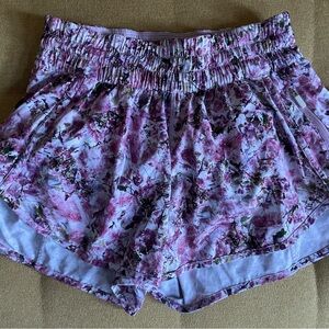 Lululemon Athletica Floral Purple Women's Shorts